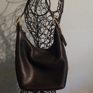 Black   Coach shoulder purse